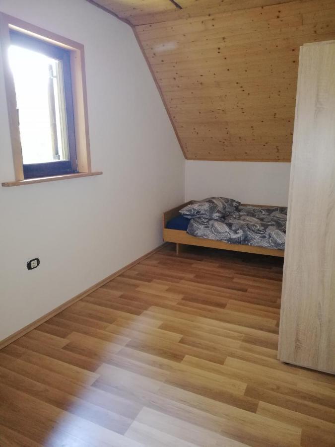 Guest House Nanos Випава Екстериор снимка